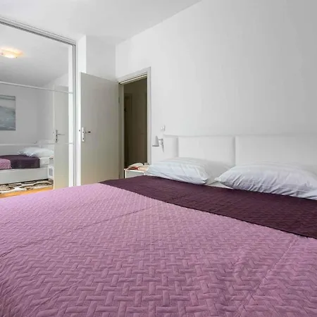 In 41684 Apartment