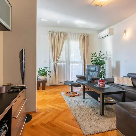 Apartment In 41684